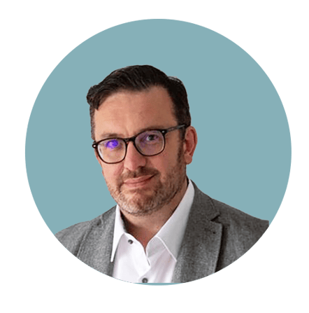 Adrian Turner (teal circle)